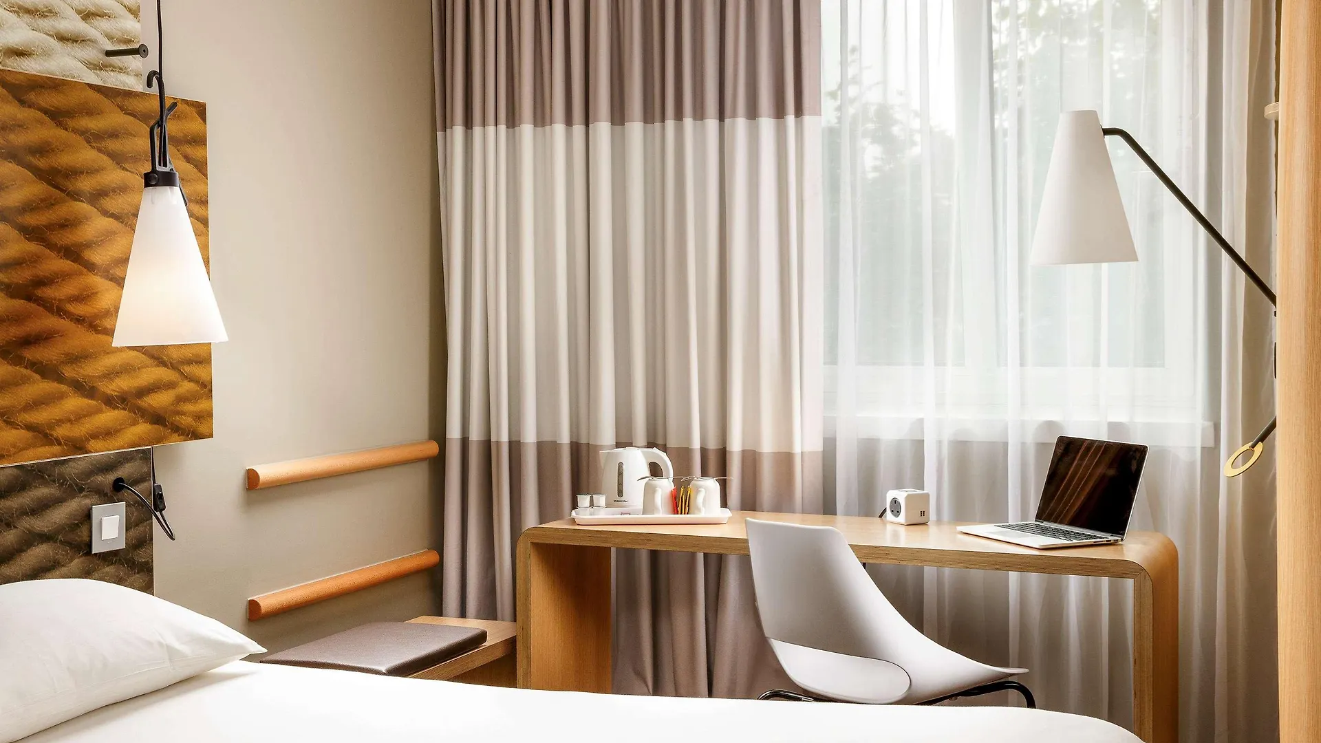 Hotel Ibis London Barking Barking  3*, Barking (Greater London)